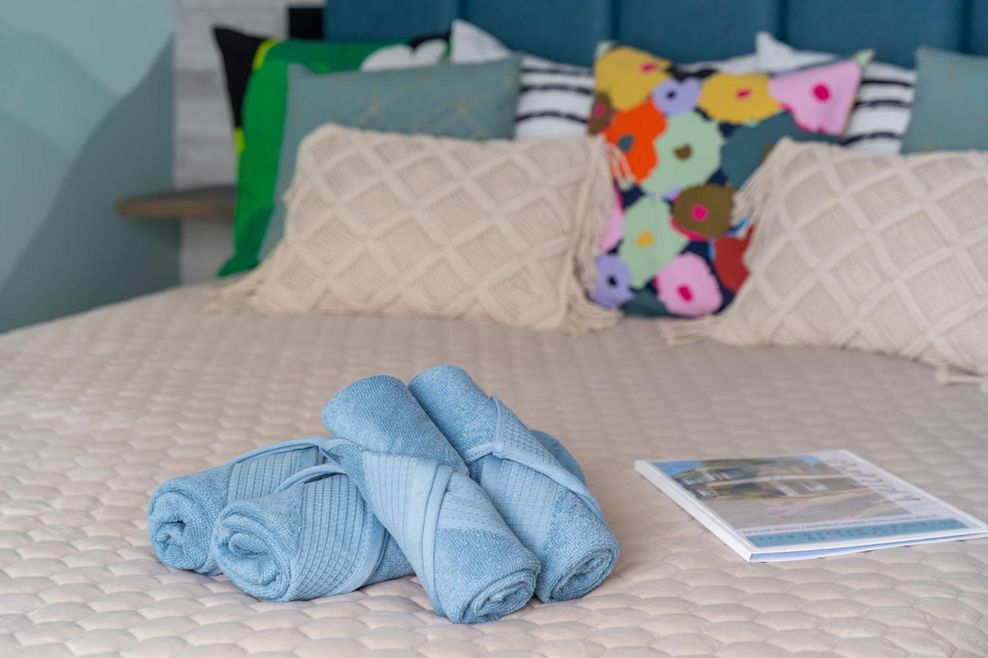 Green Garden & Private Parking Apartments With Playground Riga Esterno foto
