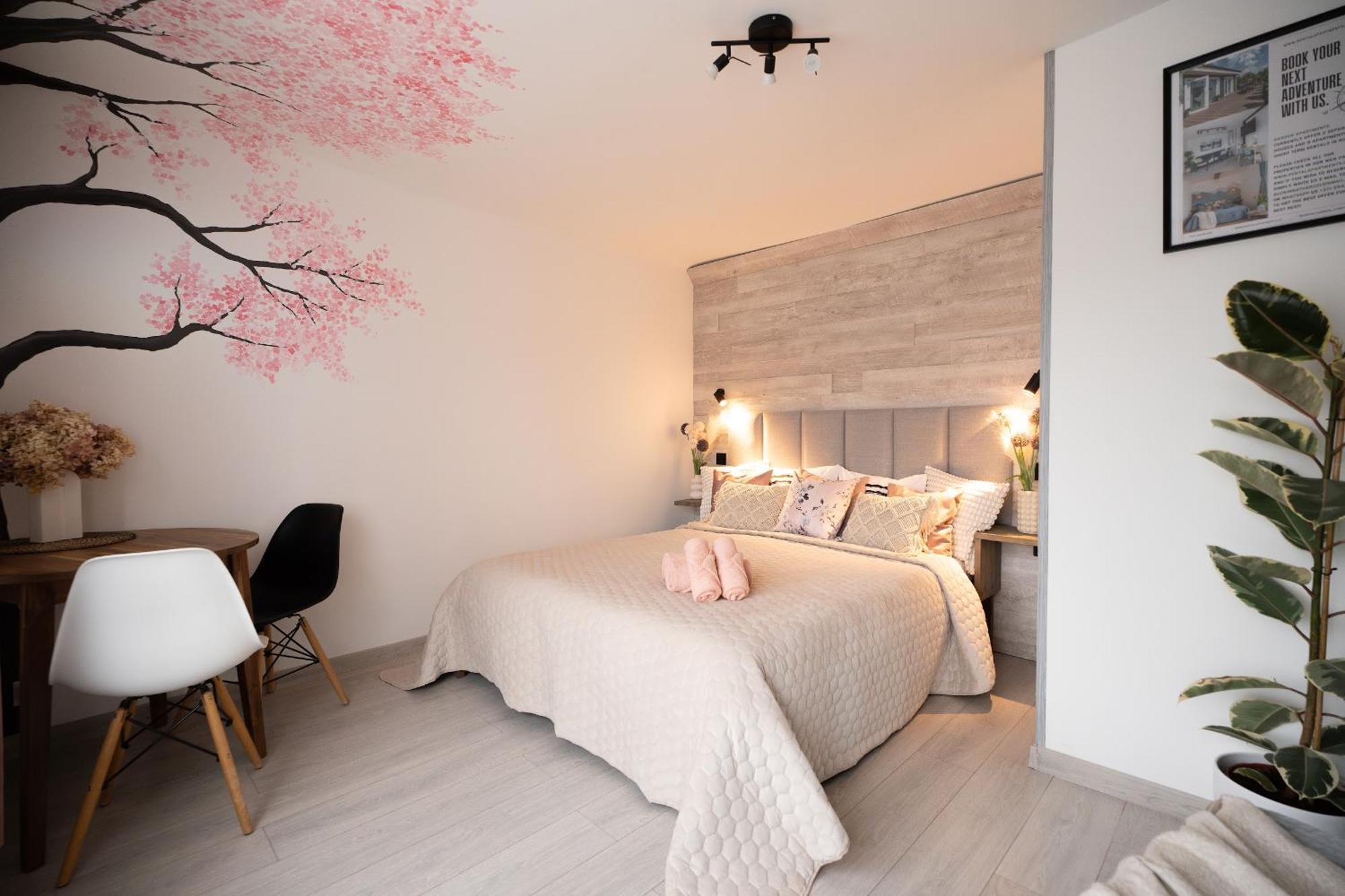 Green Garden & Private Parking Apartments With Playground Riga Esterno foto