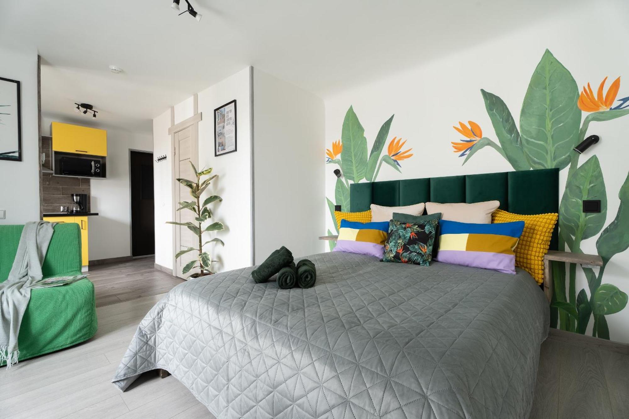 Green Garden & Private Parking Apartments With Playground Riga Esterno foto