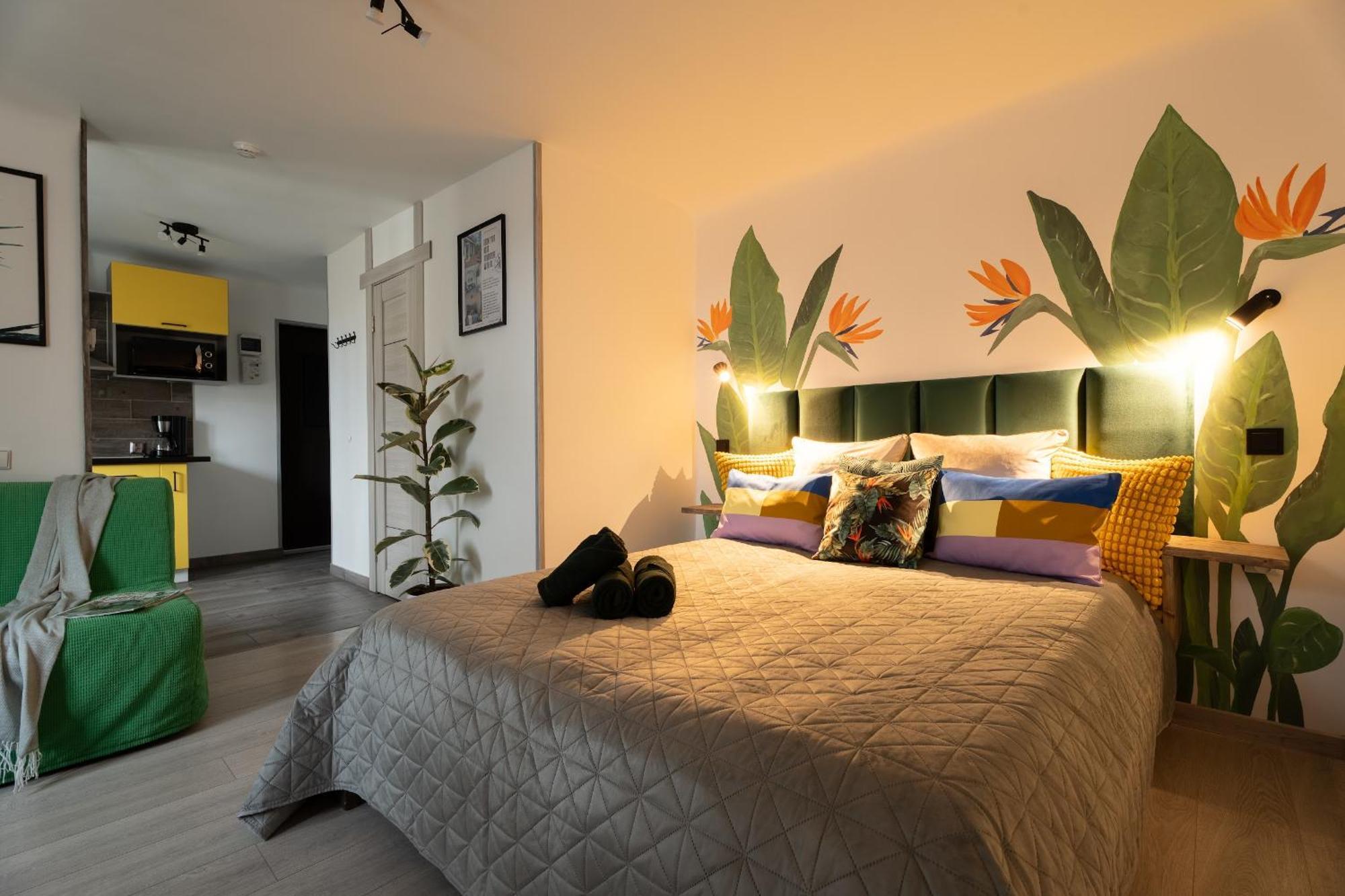 Green Garden & Private Parking Apartments With Playground Riga Esterno foto