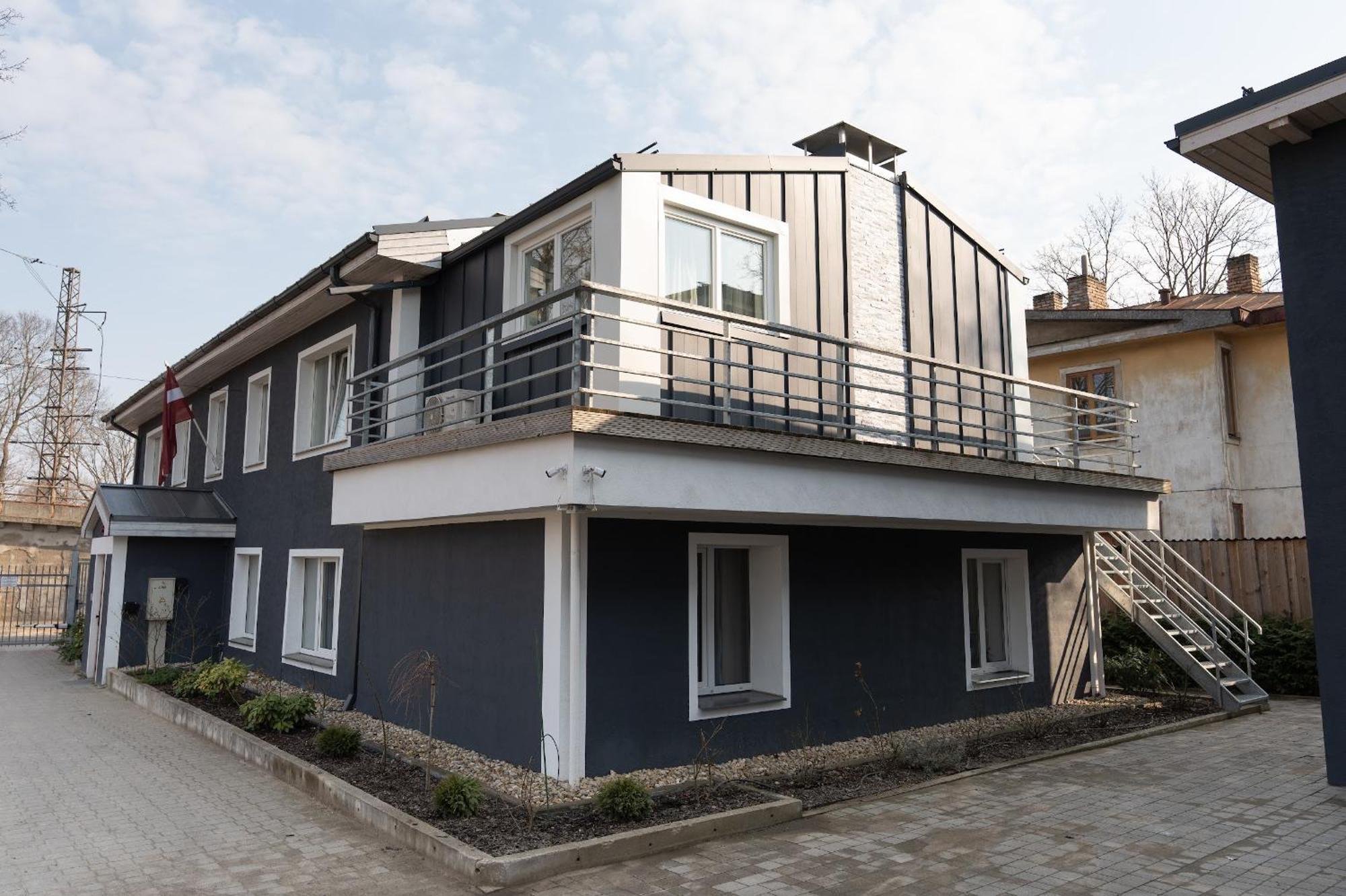 Green Garden & Private Parking Apartments With Playground Riga Esterno foto